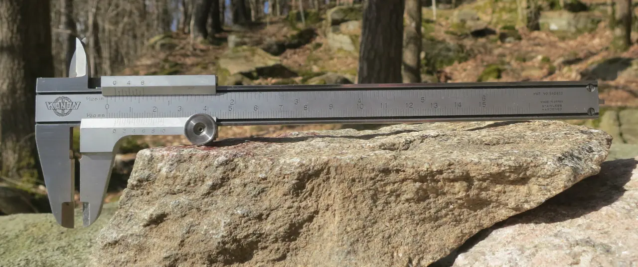 Vernier caliper with a millimetre scale